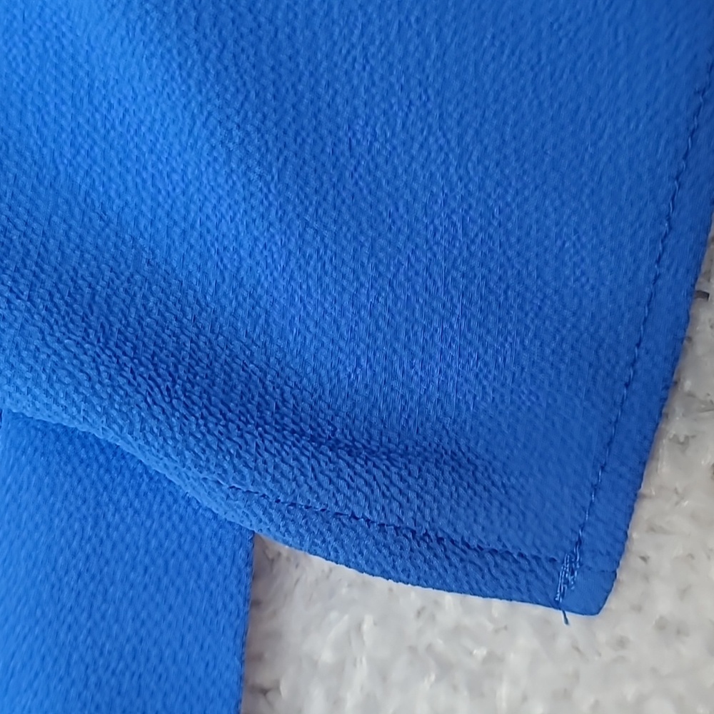 CeCe Flowy V-Neck Long Sleeve Bow Tie-Cuff Blouse in Tropic Night Blue - NWT - Picture 17 of 17